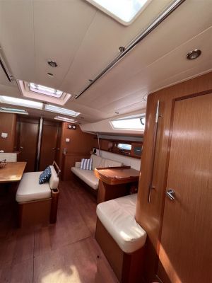 Oceanis 54