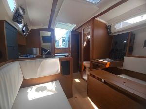 Sun Odyssey 349