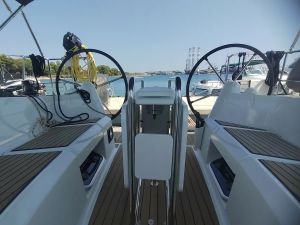 Sun Odyssey 349