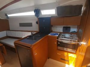 Sun Odyssey 349