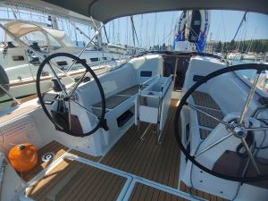 Sun Odyssey 349