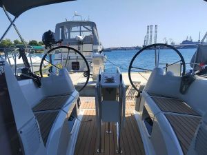 Sun Odyssey 349