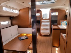 Sun Odyssey 440