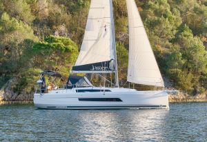 Dufour 37