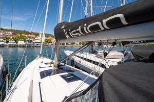 Dufour 37