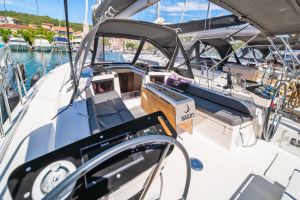 Dufour 37