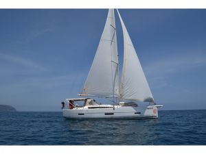 Dufour 430 GL