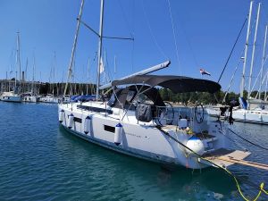Sun Odyssey 440