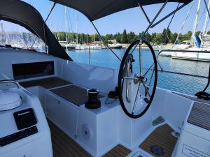 Sun Odyssey 440