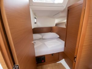 Sun Odyssey 440