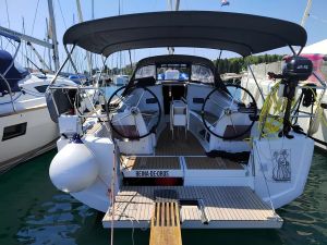 Sun Odyssey 349