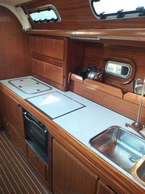 Bavaria 42