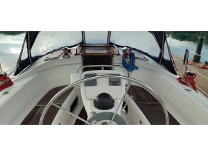 Bavaria 38 cruiser