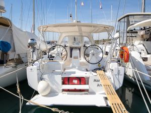 Oceanis 35