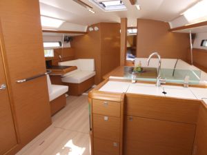 Sun Odyssey 449