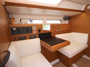 Sun Odyssey 449