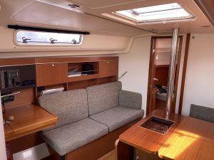 Hanse 385