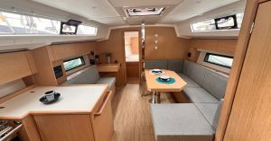 Bavaria C42
