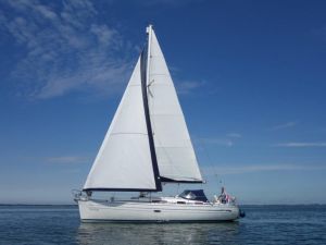 Bavaria 38 cruiser