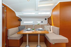 Sun Odyssey 410