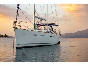 Oceanis 43