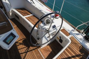 Oceanis 43