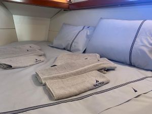 Oceanis 43