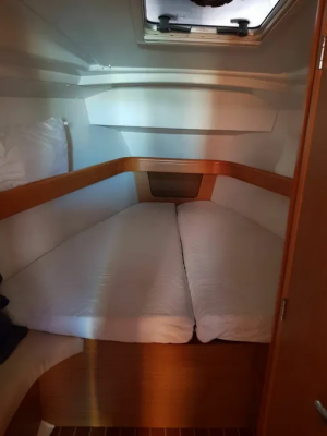 Sun Odyssey 42i