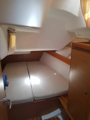Sun Odyssey 42i