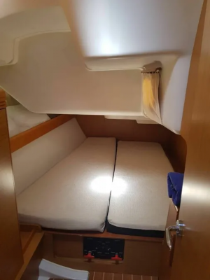 Sun Odyssey 42i