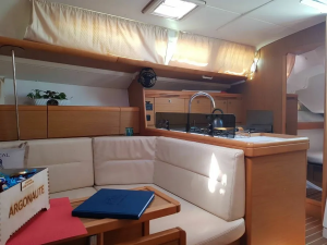 Sun Odyssey 42i
