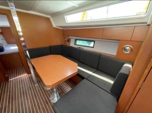 Bavaria C42
