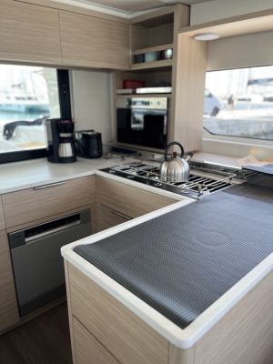 Lagoon 46