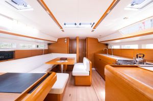 Sun Odyssey 440