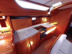 Sun Odyssey 42