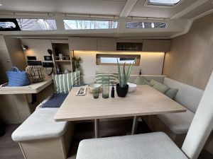 Oceanis 37.1