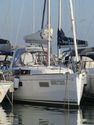 Oceanis 38