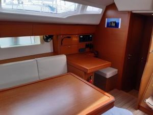 Jeanneau 54