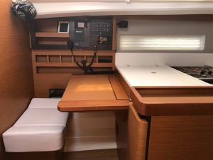 Sun Odyssey 440