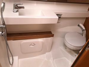 Sun Odyssey 440
