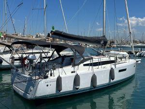 Sun Odyssey 380