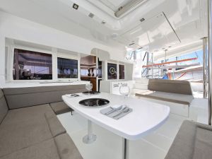 Lagoon 450  Flybridge