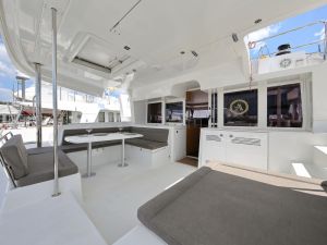 Lagoon 450  Flybridge