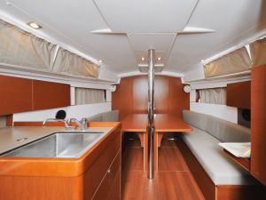 Oceanis 35.1
