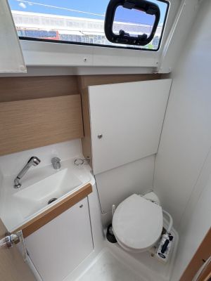 Oceanis 38