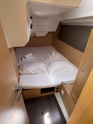 Oceanis 38