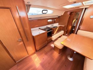 Oceanis 43