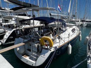 Oceanis 43