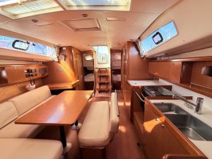 Oceanis 43