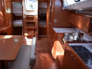 Oceanis 43